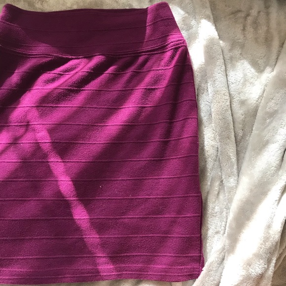 Forever 21 Purple Mini skirt - Picture 2 of 3
